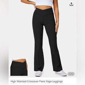 Halara Black Women's High-Waisted Crossover Leggings Size Small NWT